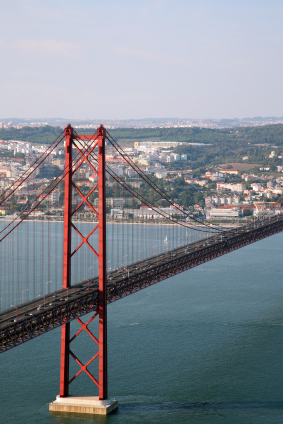 Market Watch: Profit Ahead of the Posse in Portugal’s Costa da Caparica
