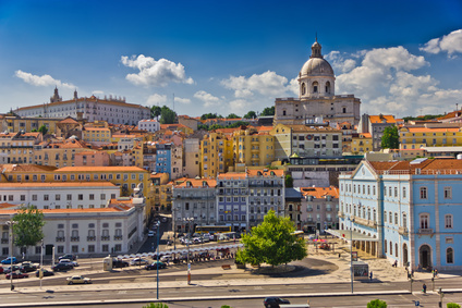 What are the Most Popular Retirement Spots in Portugal with an Easy Transition?