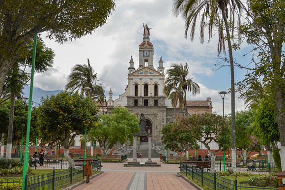 Enjoy an Easy Life in Cotacachi, Ecuador