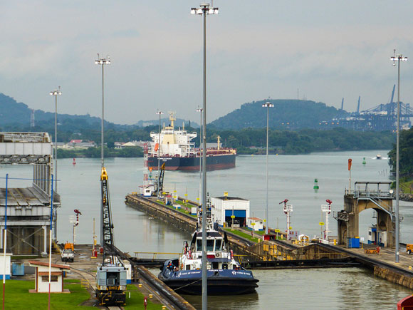 Explore the Panama Canal by Boat