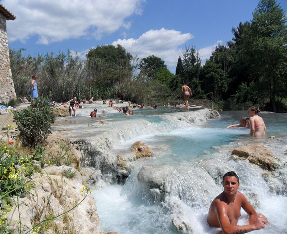Hot Water, Etruscan Trails, and Scenic Towns in Northern Italy