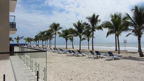Have You Seen the Crazy Price of This Beachfront Condo?