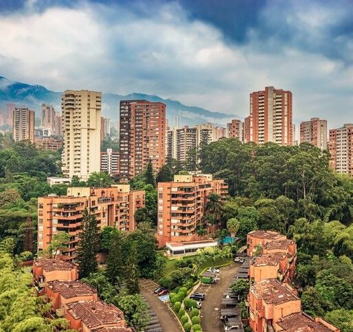Flash: Penthouse in Medellín…