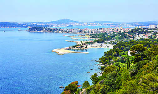Is It Possible to Find a 2-Bed Home in Toulon, France?