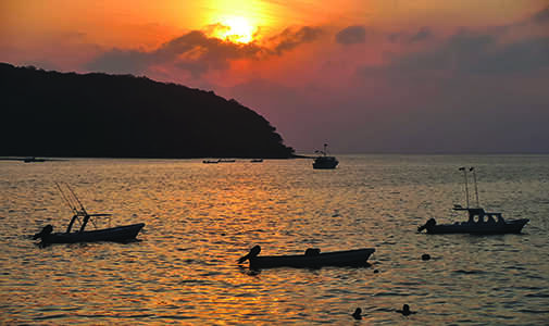 Into the Zihuatanejo Sunset With a Charter Boat Business