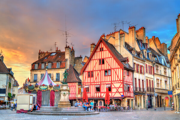 Where Should We Stay While Visiting France?