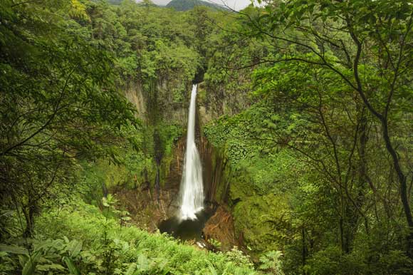 Must-See Waterfalls in Costa Rica’s Central Valley