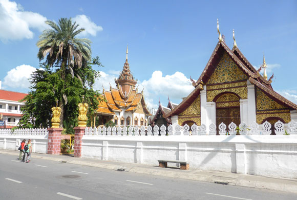 Gold-Gilded Temples, American-Style Diners, and an Easy Life in Chiang Mai