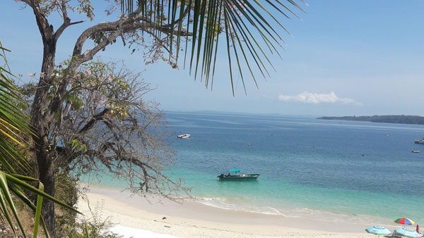 5 Popular Panamanian Beach Towns