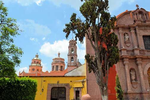 Guiding Visitors Through Vibrant San Miguel