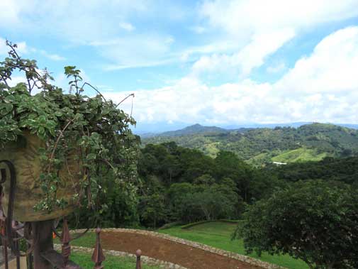 An Easy Life With a Guesthouse in Costa Rica