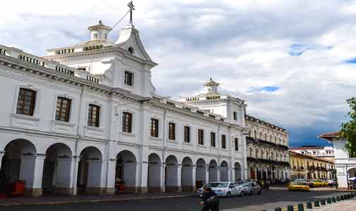 Enjoying a Culture-Rich Retirement in Cuenca, Ecuador